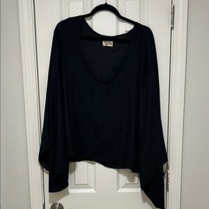 Show me your mumu. Size M. Black Flowing V-Neck Top. Flare sleeves.